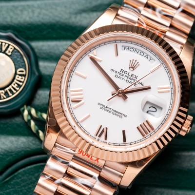 Rolex Day-Date 40 Rose Gold White Roman Dial 228235 Rep 1:1
